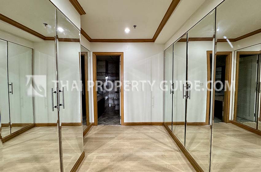 Condominium in Sathorn 